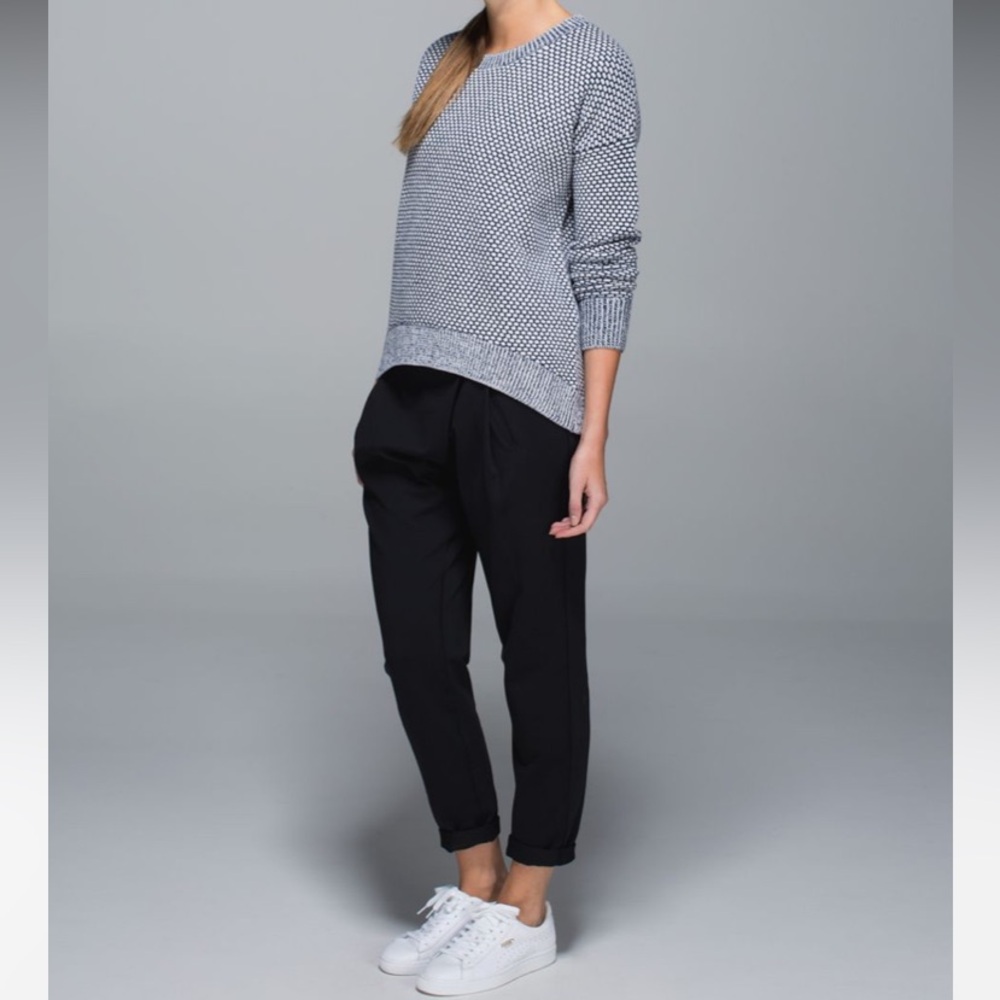 Lululemon Yogi Crew Sweater Size S Inkwell/ White Merino Wool Coastal Knit